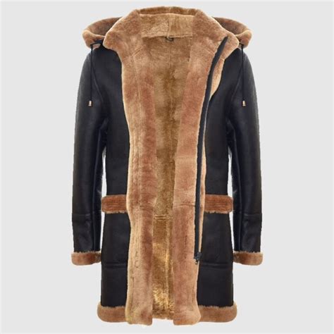 long duffle coat in lambskin and shearling .